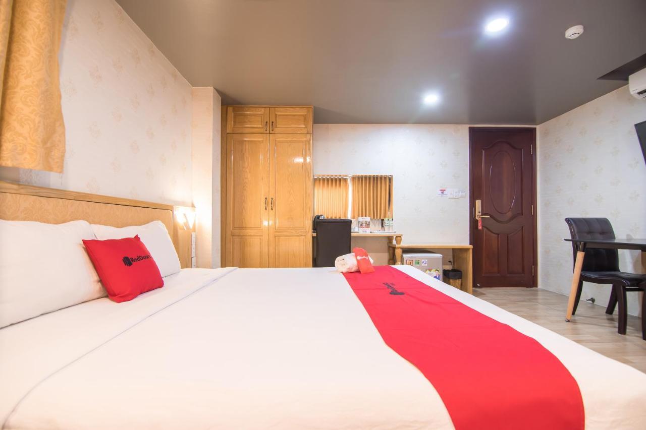 Reddoorz Plus Near Secc Hô Chi Minh-Ville Extérieur photo