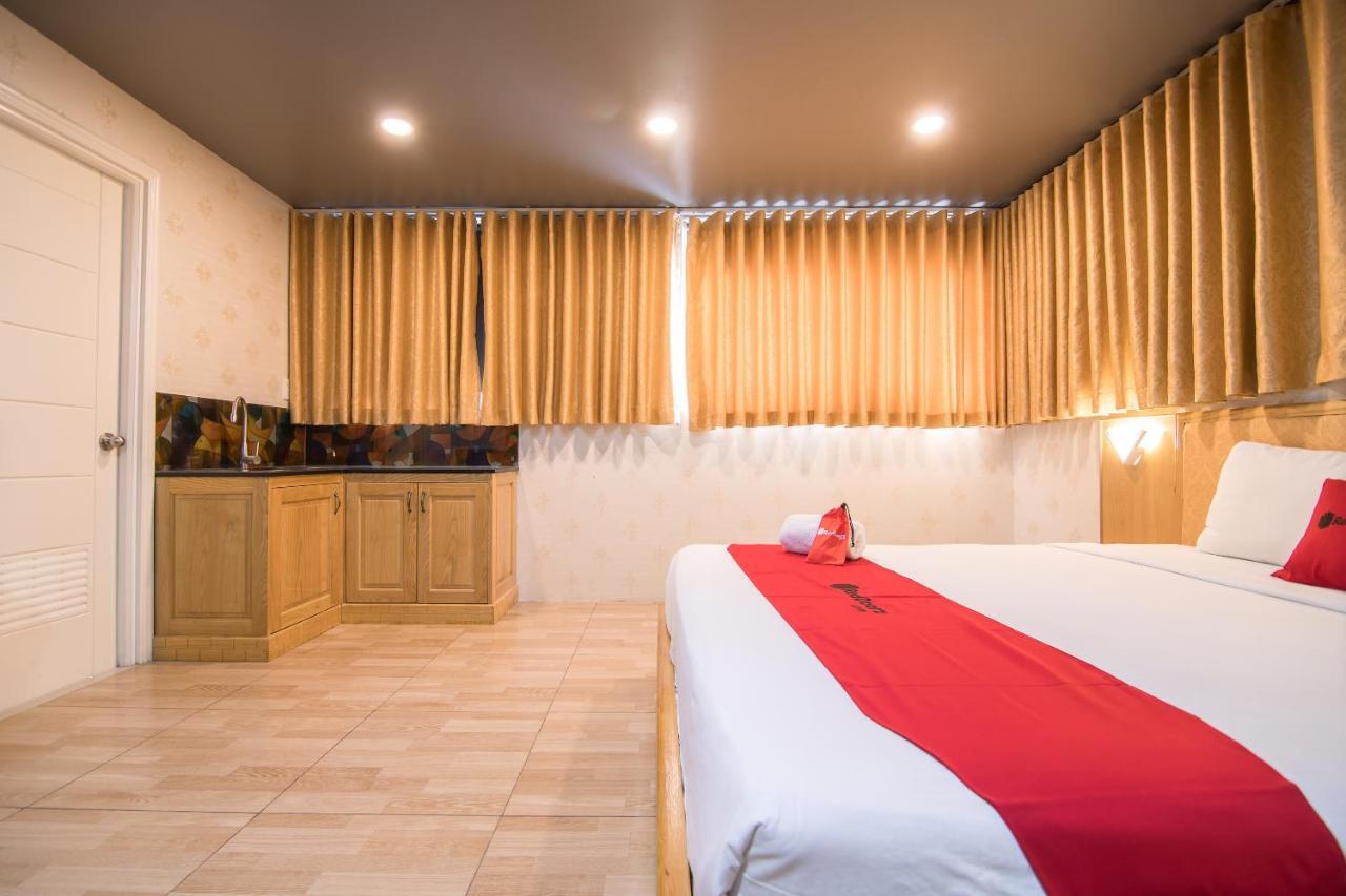 Reddoorz Plus Near Secc Hô Chi Minh-Ville Extérieur photo