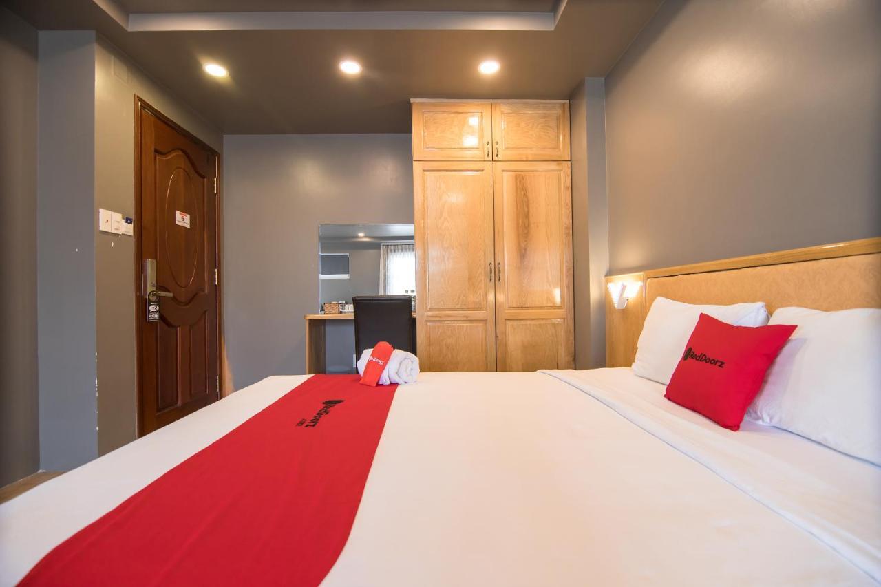 Reddoorz Plus Near Secc Hô Chi Minh-Ville Extérieur photo